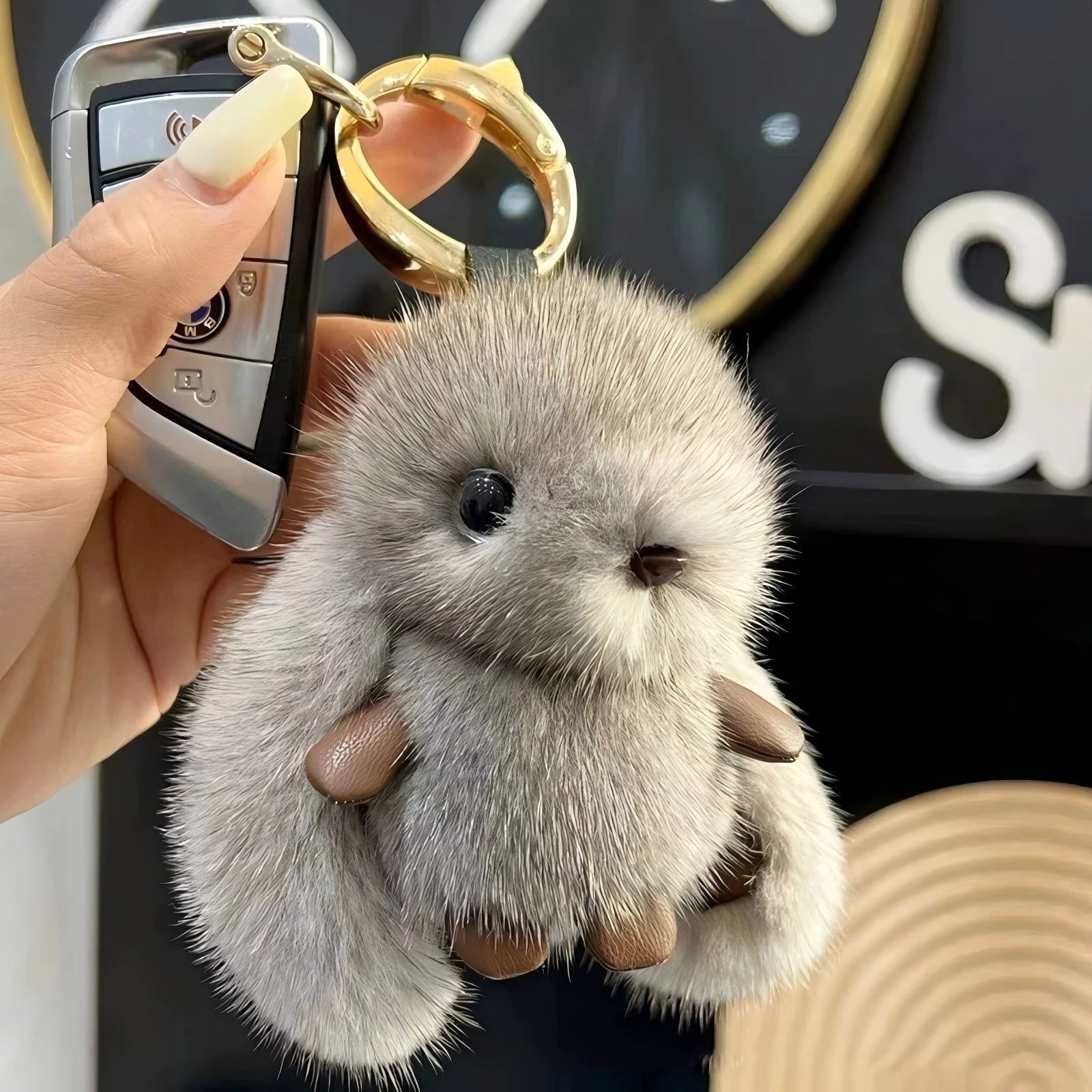 🐷 Fluffy Little Piggy Plush Keychain – Sweet Kawaii Soft Bag Charm