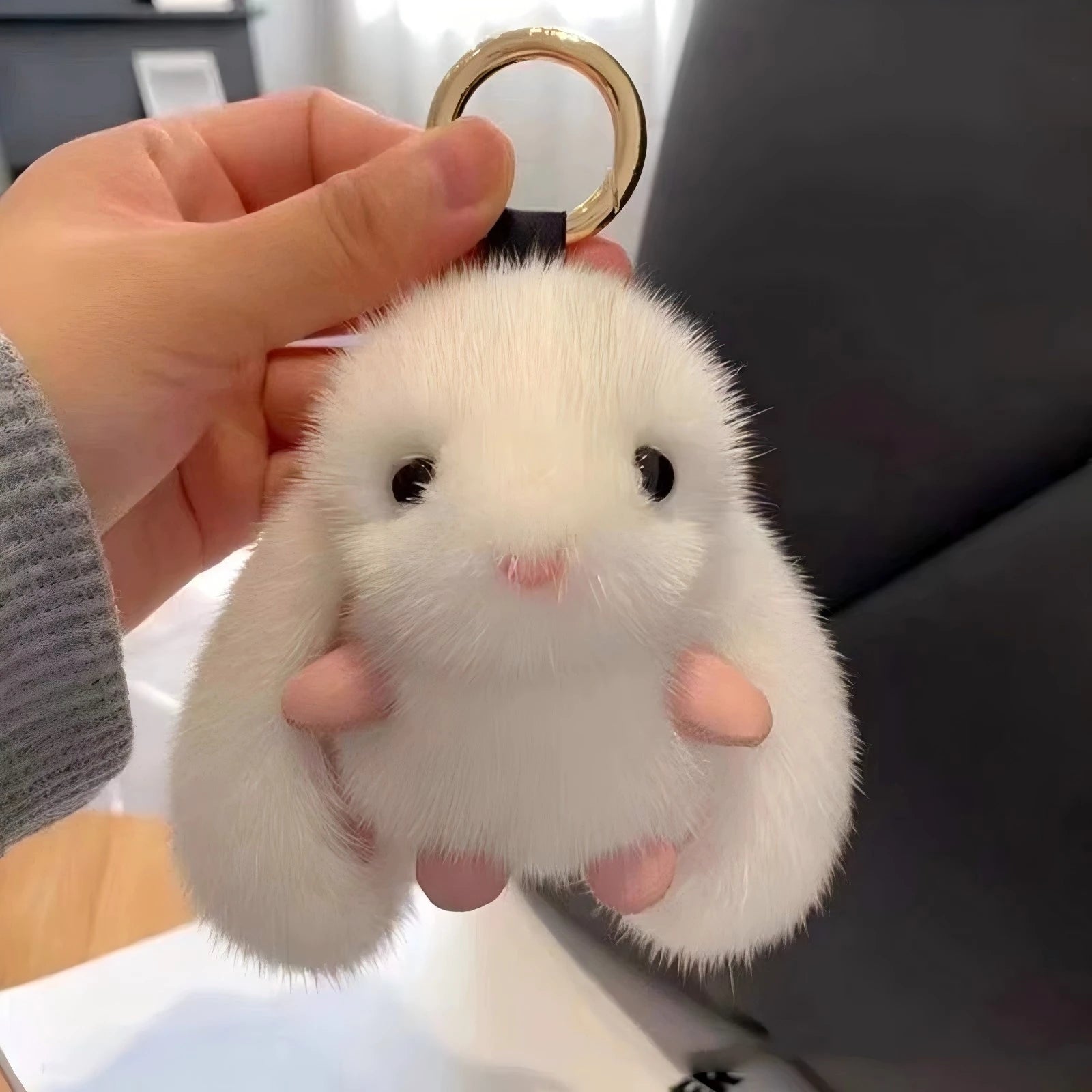 🐷 Fluffy Little Piggy Plush Keychain – Sweet Kawaii Soft Bag Charm